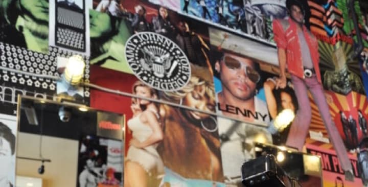 Floyd's 99 Barbershop